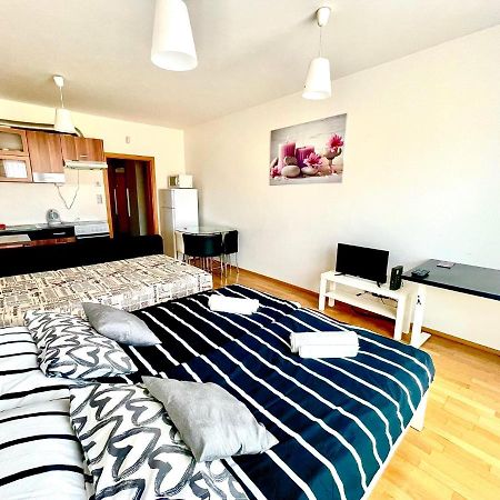 Centrum Park Apartment Praga Esterno foto